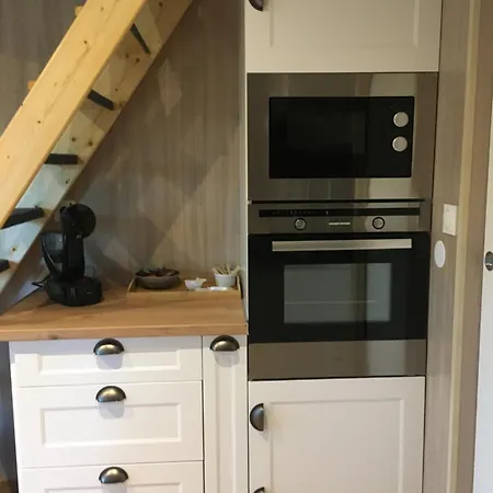 Studio En Bois Dans Un Ecrin De Verdure *